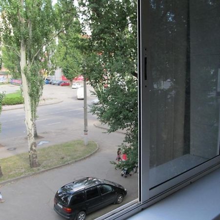 Апартаменты В Центре Металлургов 27 Kr Apartments Кривой Рог Экстерьер фото