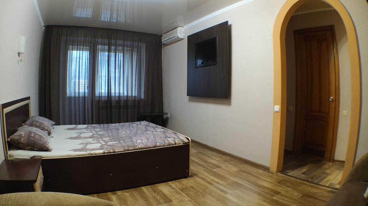 Апартаменты В Центре Металлургов 27 Kr Apartments Кривой Рог Экстерьер фото