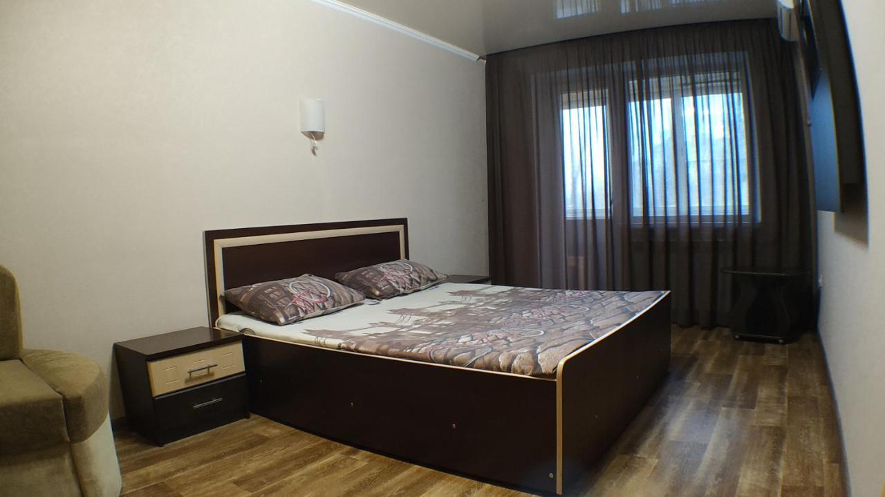 Апартаменты В Центре Металлургов 27 Kr Apartments Кривой Рог Экстерьер фото